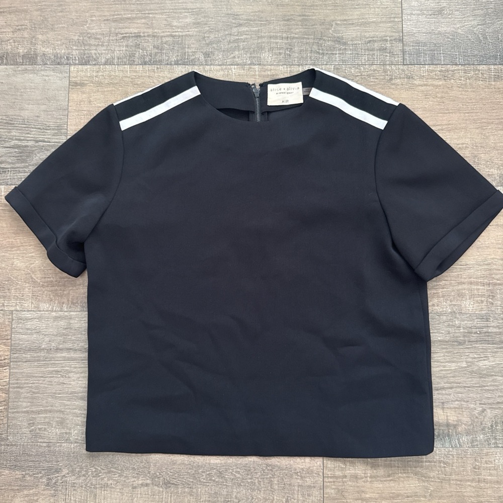 Alice + Olivia Black Air Striped Shoulder Short Sleeve Blouse
